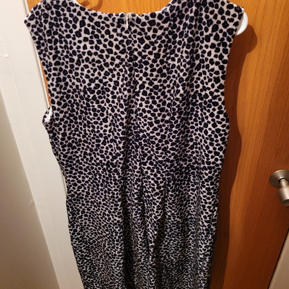 HANDMADE DRESS FOR WOMAN(IN LEOPARD 🐆  DESIGN)